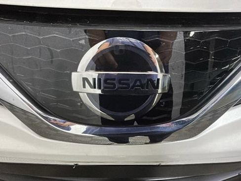 Used 2018 Nissan Rogue Sport SV w/ SV All-Weather Package FWD image 8