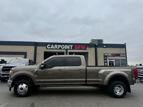 Used 2019 Ford F350 Lariat w/ Lariat Ultimate Package AWD/4WD image 8