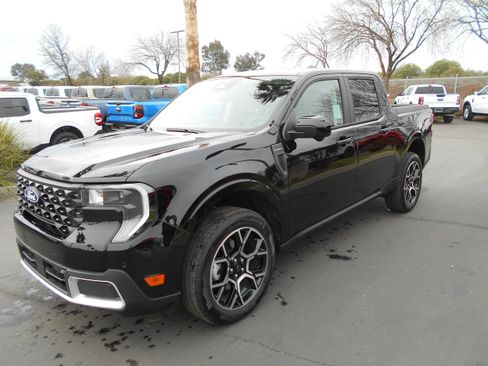 New 2026 Ford Maverick Lariat w/ 4K Tow Package image 1