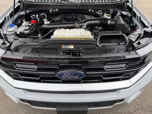 Used 2025 Ford Expedition Platinum AWD/4WD image 37