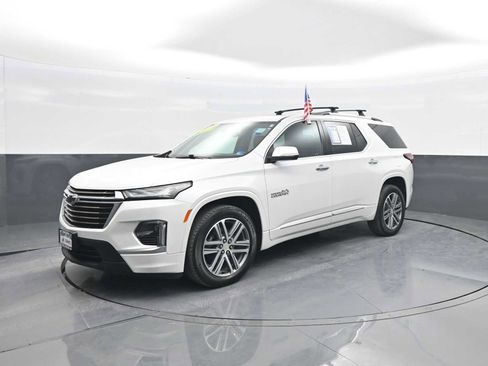 Used 2023 Chevrolet Traverse High Country AWD/4WD image 4