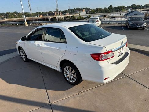Used 2012 Toyota Corolla LE FWD image 6