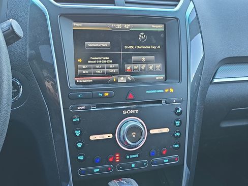 Used 2016 Ford Explorer Sport w/ Equipment Group 401A image 16