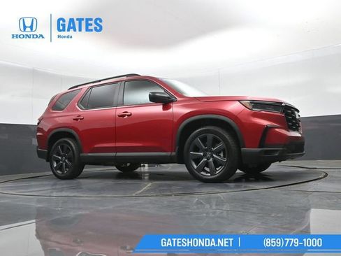 Certified 2025 Honda Pilot Sport image 38