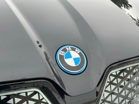 Used 2025 BMW iX xDrive50 AWD/4WD image 13