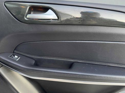 Used 2018 Mercedes-Benz GLS 550 4MATIC image 45