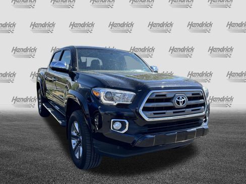 Used 2017 Toyota Tacoma Limited w/ Tow Package image 2
