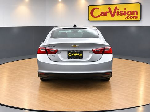Used 2020 Chevrolet Malibu LS FWD image 6