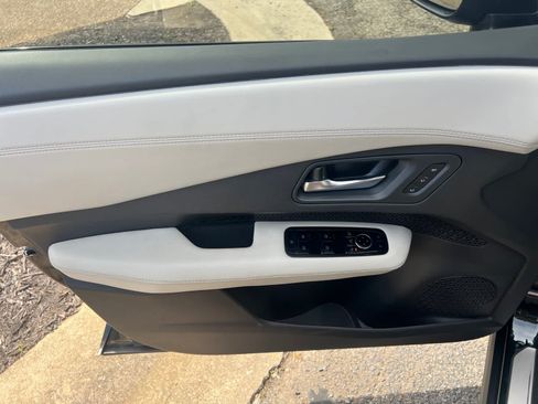 Certified 2023 Nissan Ariya AWD image 20