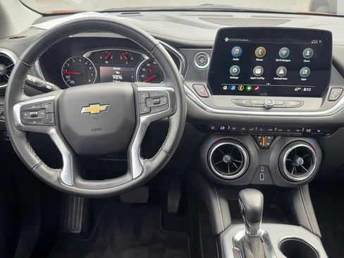 Used 2024 Chevrolet Blazer LT FWD image 17