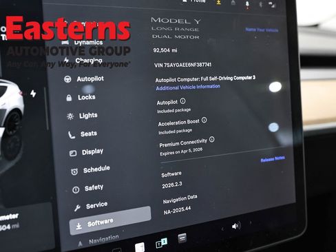 Used 2022 Tesla Model Y Long Range image 16