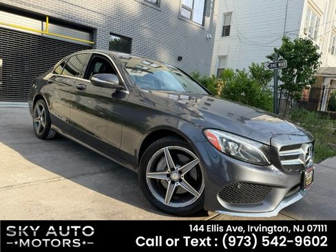 Used 2015 Mercedes-Benz C 300 4MATIC Sedan image 3