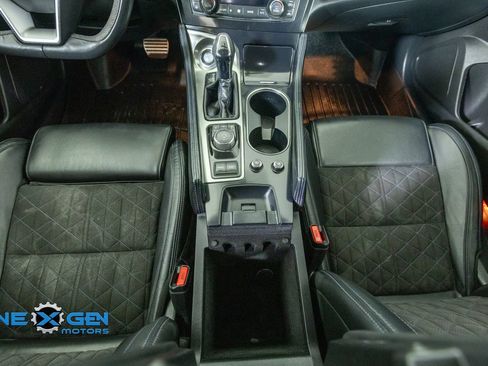 Used 2018 Nissan Maxima SR w/ Midnight Edition FWD image 32