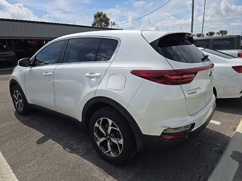 Certified 2021 Kia Sportage LX FWD image 15
