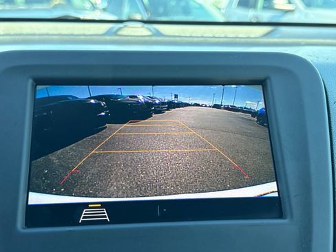 Used 2020 Chevrolet Equinox LS AWD/4WD image 21