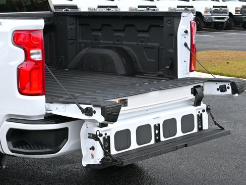 Used 2025 Chevrolet Silverado 1500 RST w/ Protection Package image 33