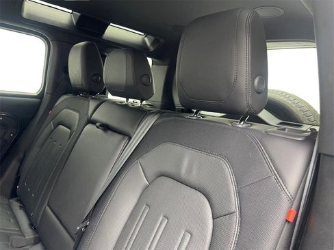 Used 2022 Land Rover Defender 110 X-Dynamic SE image 34