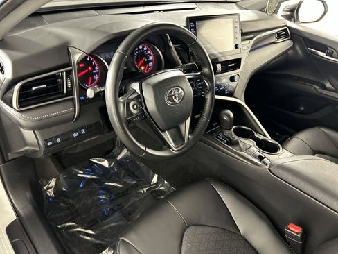 Used 2024 Toyota Camry XSE image 11