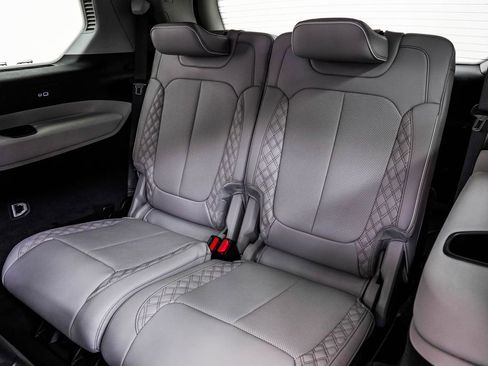 Used 2023 Jeep Grand Cherokee L Summit w/ Advanced Protech Group IV AWD/4WD image 19
