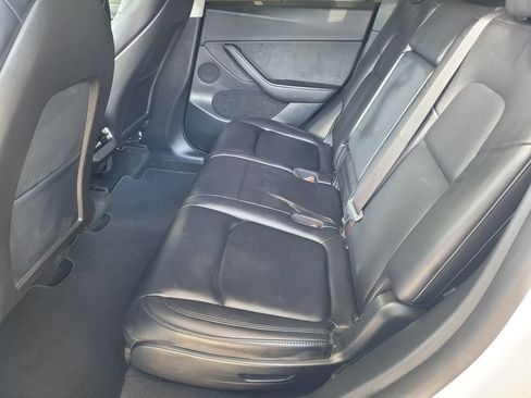 Used 2024 Tesla Model Y Long Range AWD/4WD image 7