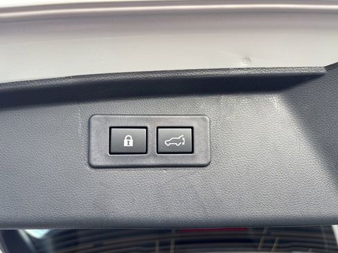 Certified 2025 Subaru Outback Onyx Edition XT image 28