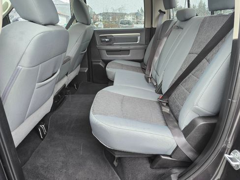 Used 2019 RAM 1500 Big Horn image 32