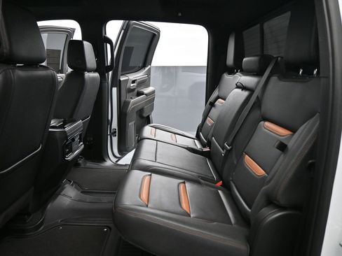 Used 2023 GMC Sierra 1500 AT4 w/ AT4 Premium Package image 21