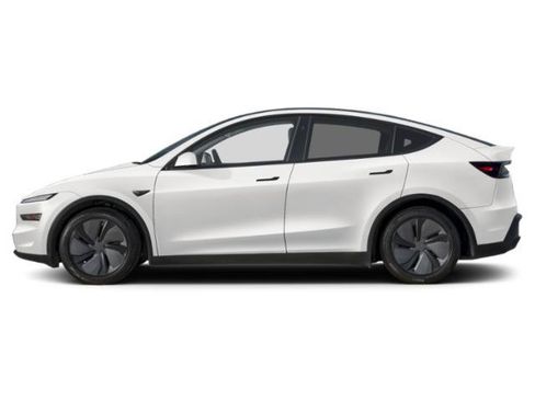 Used 2026 Tesla Model Y 2WD image 3
