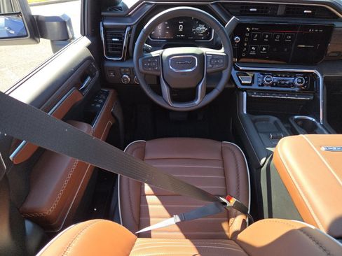 New 2026 GMC Sierra 2500 Denali Ultimate AWD/4WD image 33