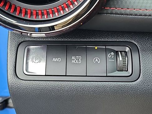 New 2026 Chevrolet Equinox RS w/ Convenience Package III AWD/4WD image 17