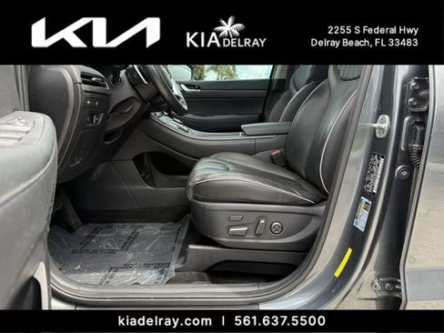 Used 2023 Hyundai Palisade Limited FWD image 18