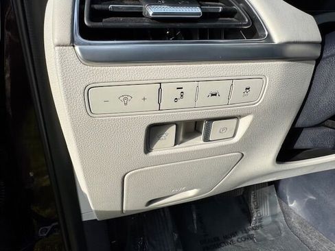 Used 2022 Hyundai Palisade Limited image 16