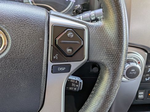 Used 2018 Toyota 4Runner Limited AWD/4WD image 8