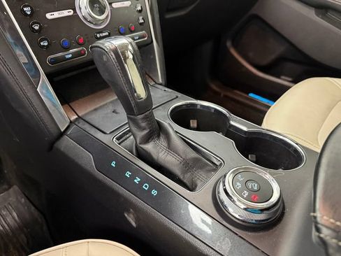 Used 2018 Ford Explorer Platinum AWD/4WD image 12