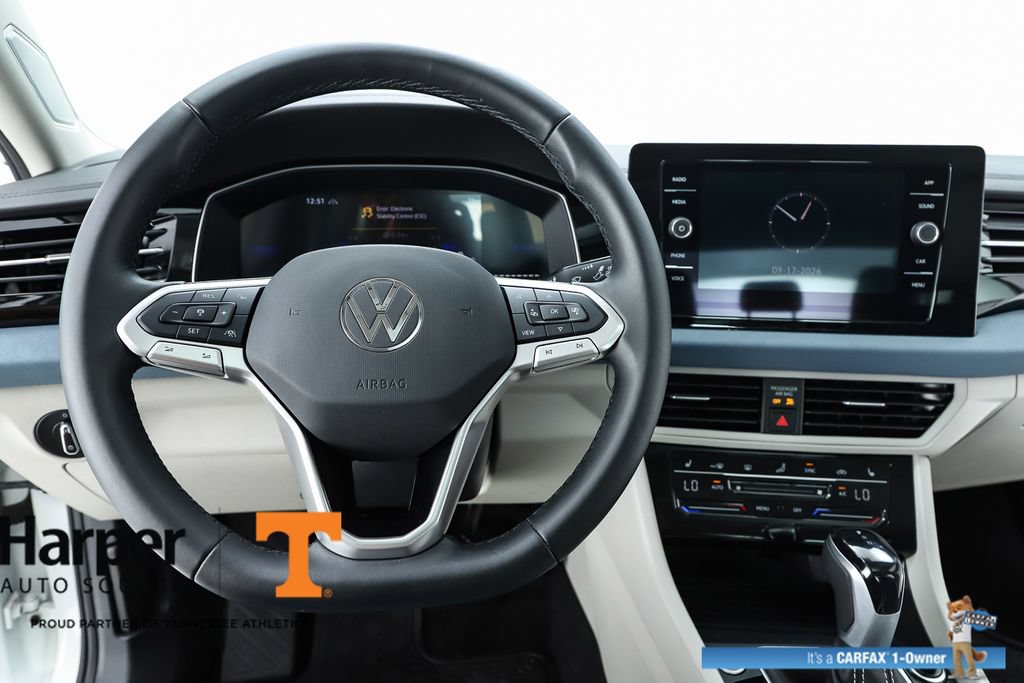 Used 2025 Volkswagen Jetta SE w/ Sunroof Package FWD image 56