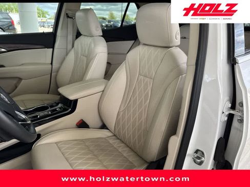 Certified 2023 Buick Envision Avenir AWD/4WD image 9
