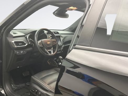 Used 2021 Chevrolet TrailBlazer ACTIV w/ Technology Package AWD/4WD image 10