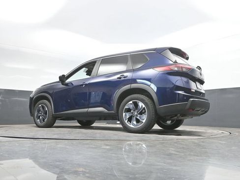 Used 2024 Nissan Rogue SV FWD image 50