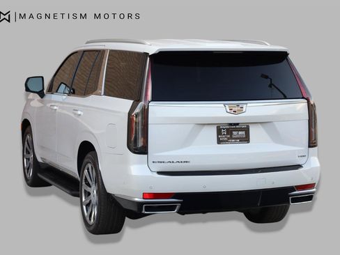 Used 2021 Cadillac Escalade Premium Luxury Platinum w/ LPO, Floor Liner Package AWD/4WD image 7