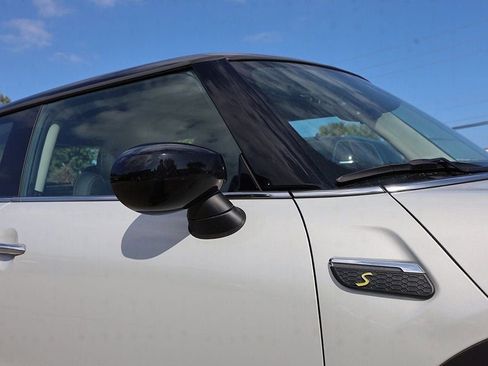 Used 2023 MINI Cooper SE image 12