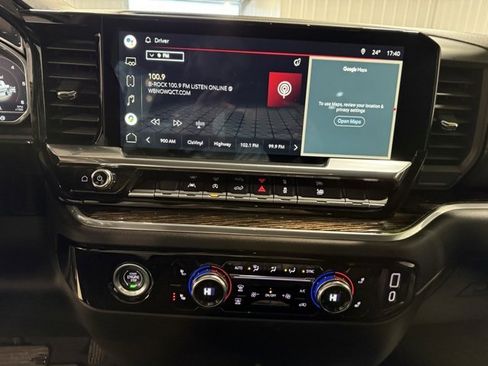 Used 2022 GMC Sierra 1500 SLE image 17