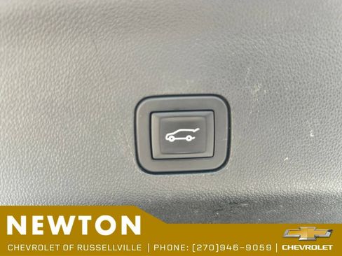 Used 2025 Chevrolet Suburban Z71 w/ Comfort Package AWD/4WD image 44