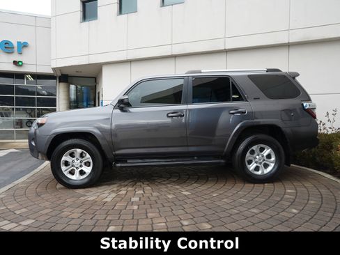 Used 2020 Toyota 4Runner SR5 image 18
