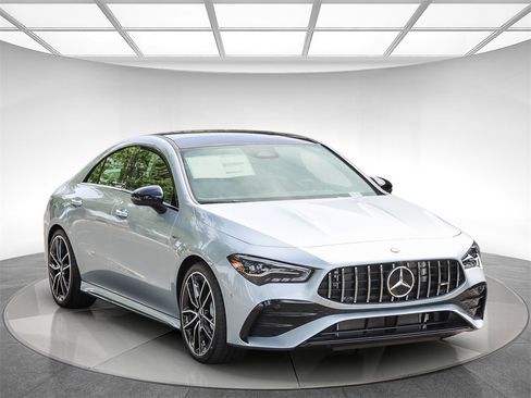 New 2025 Mercedes-Benz CLA 35 AMG 4MATIC image 5