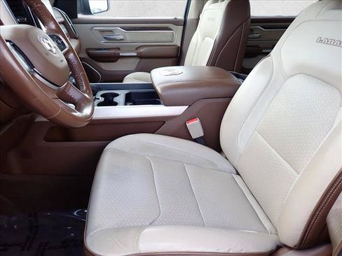 Used 2020 RAM 1500 Laramie AWD/4WD image 12