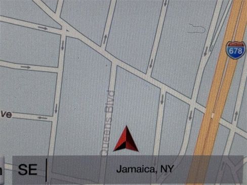 Used 2018 Ford F350 XLT w/ XLT Premium Package image 28