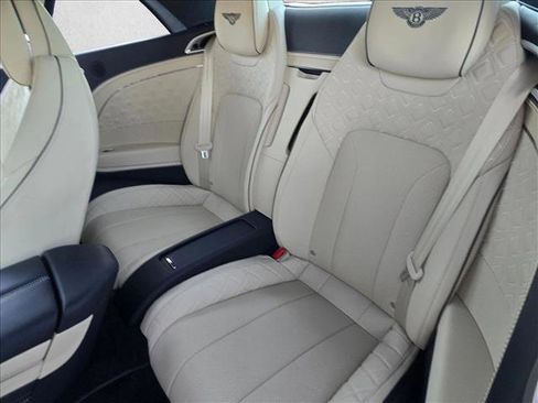 Used 2021 Bentley Continental GT image 17