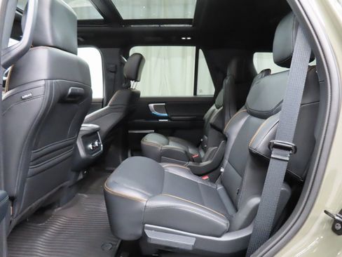 Used 2025 Ford Expedition Tremor image 10