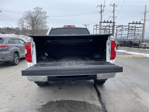 Used 2019 Toyota Tundra SR5 image 13