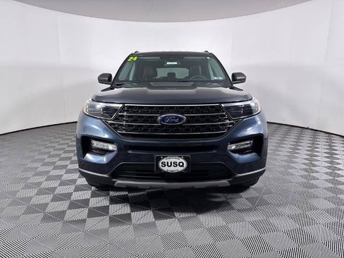 Certified 2024 Ford Explorer XLT w/ Equipment Group 202A AWD/4WD image 2